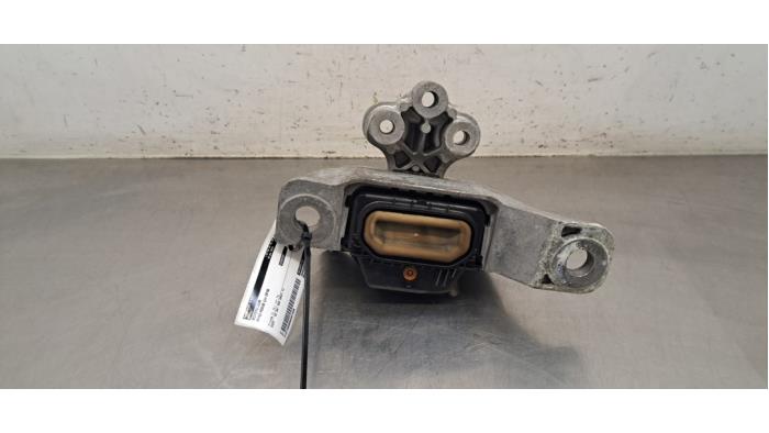 Usagé Support moteur Ford Focus 4 1.0 Ti-VCT EcoBoost 12V 100 Prix € 60,50 Prix TTC proposé par Autohandel Didier