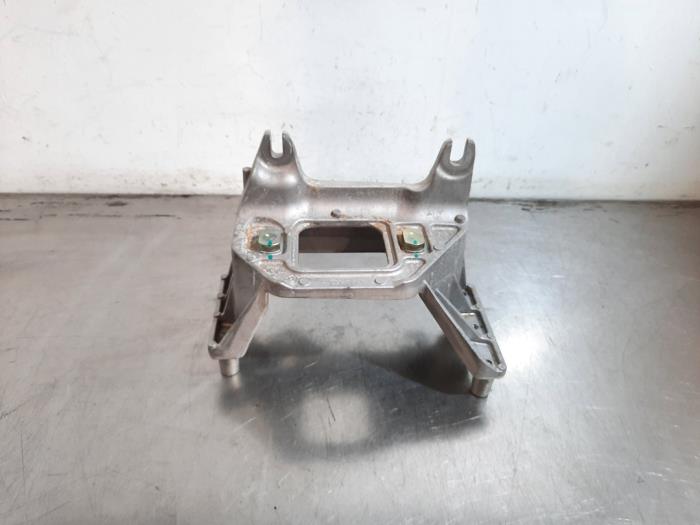 Used Engine mount Renault Austral 1.2 E-Tech Full Hybrid 200 Price € 30,25 Inclusive VAT offered by Autohandel Didier