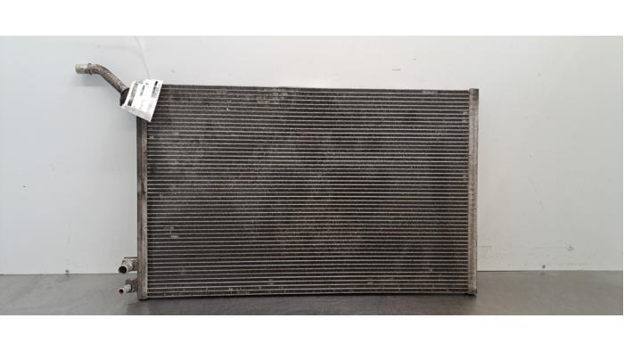 Usagé Radiateur Jaguar F-Pace 2.0 D 180 16V AWD Prix € 133,10 Prix TTC proposé par Autohandel Didier