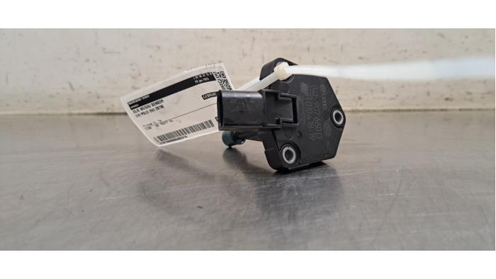 Ölstandsensor van een Volkswagen Polo V (6R) 1.4 TDI 2018