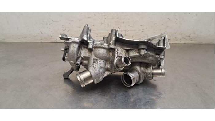 Begagnade Vattenpump Volkswagen Arteon (3HAB) 1.5 TSI 16V Pris € 48,40 Inklusive moms erbjuds av Autohandel Didier