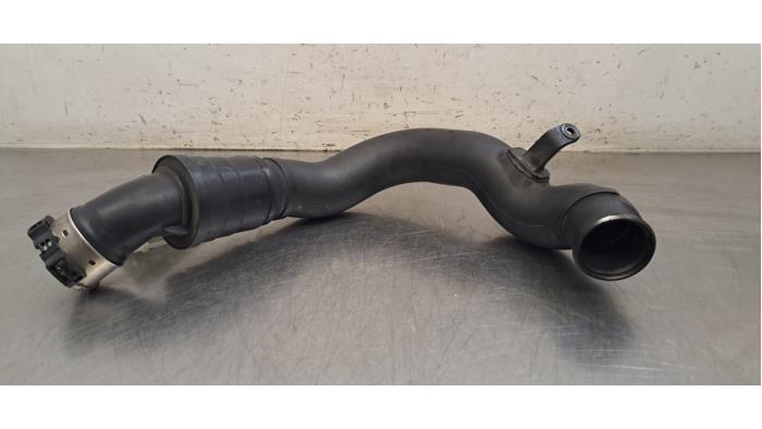 Gebrauchte Intercooler Rohr Jaguar F-Pace 2.0 D 180 16V AWD Preis € 54,45 Mit Mehrwertsteuer angeboten von Autohandel Didier
