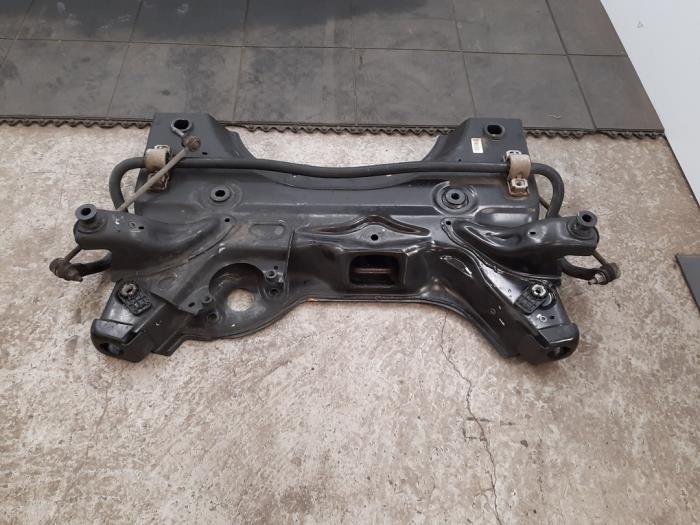 Usados Subchasis Peugeot Expert (V1/VA/VB/VE/VF/VT/VY) 2.0 Blue HDi 120 16V Precio € 235,95 IVA incluido ofrecido por Autohandel Didier