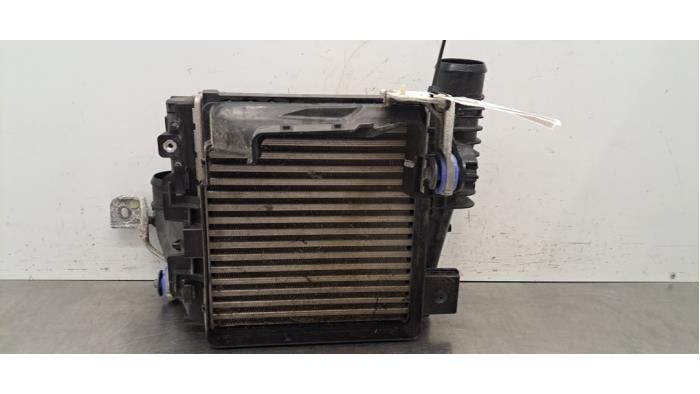 Usagé Intercooler Opel Astra L (F3/FB/FM/FP) 1.6 Plug-in Hybrid Turbo 16V Prix € 60,50 Prix TTC proposé par Autohandel Didier