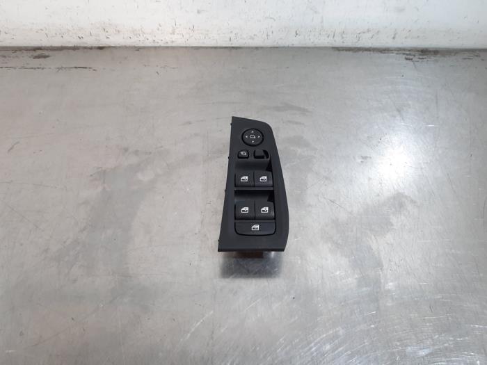 Usados Interruptor combinado de ventanillas BMW 2 serie Gran Coupe (F44) M235i xDrive 2.0 TwinPower 16V Precio € 48,40 IVA incluido ofrecido por Autohandel Didier