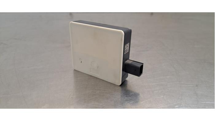 Begagnade Radarsensor Mercedes GLC (X254) 2.0 220d 16V 4-Matic Pris € 332,75 Inklusive moms erbjuds av Autohandel Didier