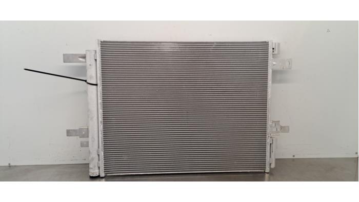 Klima Kondensor van een DS DS 7 Crossback 1.5 BlueHDI 130 2025
