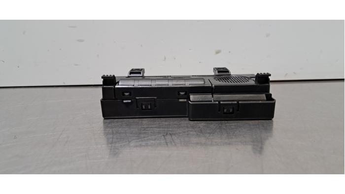 Usados Módulo Bluetooth Citroen C3 (CB/CC) 1.2 PureTech 100 Precio € 114,95 IVA incluido ofrecido por Autohandel Didier