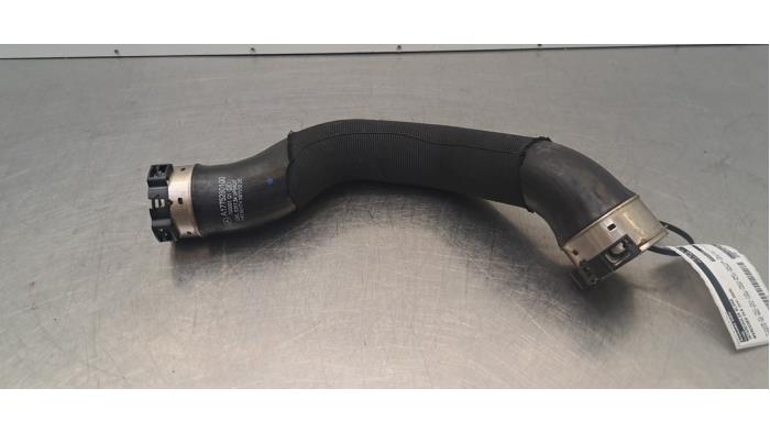 Gebrauchte Intercooler Schlauch Mercedes CLA (118.3) 1.3 CLA-180 Turbo 16V Mild Hybrid Preis € 96,80 Mit Mehrwertsteuer angeboten von Autohandel Didier