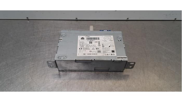 Używane Modul radiowy Peugeot 2008 (UD/UK/UR/US/UX) Cena € 199,65 Z VAT oferowane przez Autohandel Didier