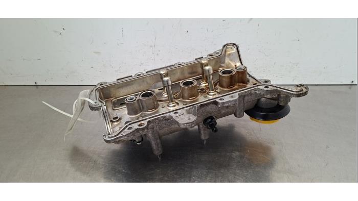 Używane Ventildeckel Renault Clio IV (5R) 0.9 Energy TCE 90 12V Cena € 48,40 Z VAT oferowane przez Autohandel Didier