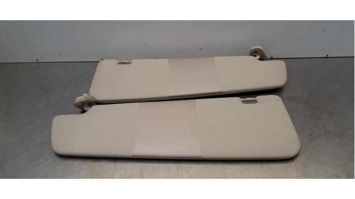 Gebrauchte Sonnenblenden-Set Citroen Jumper (U9) 2.2 Blue HDi 140 Preis € 42,35 Mit Mehrwertsteuer angeboten von Autohandel Didier