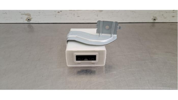 Używane Modul gateway Nissan Leaf (ZE1) 39/40kWh Cena € 60,50 Z VAT oferowane przez Autohandel Didier