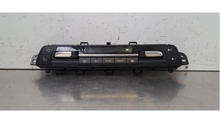Usagé Commande chauffage Citroen Jumpy 2.0 Blue HDI 120 Prix € 133,10 Prix TTC proposé par Autohandel Didier