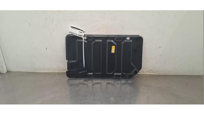 Begagnade Batterilock Mercedes Sprinter 3,5t (910.0/910.1/907.1/907.2) 315 CDI 2.0 D RWD Pris € 18,15 Inklusive moms erbjuds av Autohandel Didier