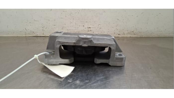 Used Engine mount Mercedes CLA (118.3) 1.3 CLA-180 Turbo 16V Price € 102,85 Inclusive VAT offered by Autohandel Didier