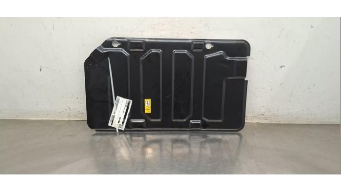 Begagnade Batterilock Mercedes Sprinter 3,5t (907.6/910.6) 315 CDI 2.0 D RWD Pris € 18,15 Inklusive moms erbjuds av Autohandel Didier