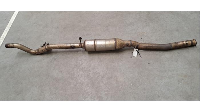 Used Front pipe + catalyst Mercedes Vito Tourer (447.7) 2.2 114 CDI 16V Price € 332,75 Inclusive VAT offered by Autohandel Didier