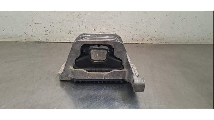 Used Engine mount MAN TGE 2.0 TDI Price € 102,85 Inclusive VAT offered by Autohandel Didier