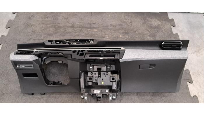 Używane Panel Peugeot 5008 III (KA/KB/KC) 1.6 16V Plug-in Hybrid 195 Cena € 1.633,50 Z VAT oferowane przez Autohandel Didier