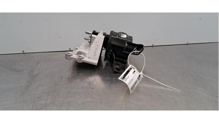 Used Engine mount Hyundai i20 (BC3) 1.2 16V Price € 24,20 Inclusive VAT offered by Autohandel Didier