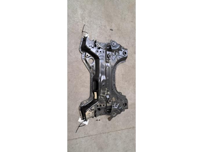 Begagnade Underram Peugeot 408 1.2 12V PureTech 130 Pris € 266,20 Inklusive moms erbjuds av Autohandel Didier