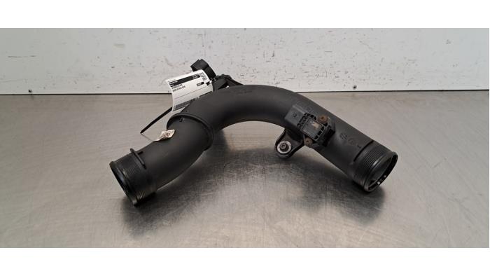 Gebrauchte Intercooler Rohr Skoda Octavia (5EAA) 2.0 TSI 16V Preis € 102,85 Mit Mehrwertsteuer angeboten von Autohandel Didier