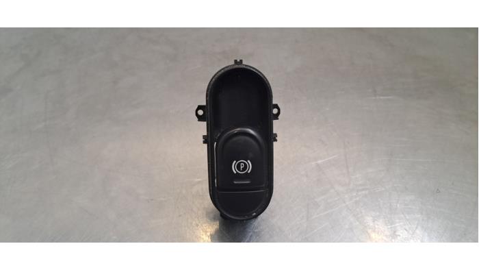 Gebrauchte Handbremse Schalter Mini Clubman (F54) 1.5 One D 12V Preis € 30,25 Mit Mehrwertsteuer angeboten von Autohandel Didier
