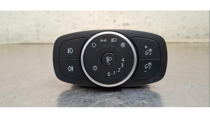 Używane Przelacznik reflektora LHV Ford Transit Courier 1.5 EcoBlue Cena € 18,15 Z VAT oferowane przez Autohandel Didier