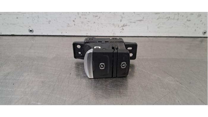 Gebrauchte Handbremse Schalter Renault Megane IV Estate (RFBK) 1.3 TCE 160 16V Preis € 18,15 Mit Mehrwertsteuer angeboten von Autohandel Didier