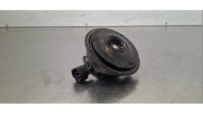 Używane Klakson Kia Ceed (CDB5/CDBB) 1.0i T-GDi 12V Cena € 18,15 Z VAT oferowane przez Autohandel Didier