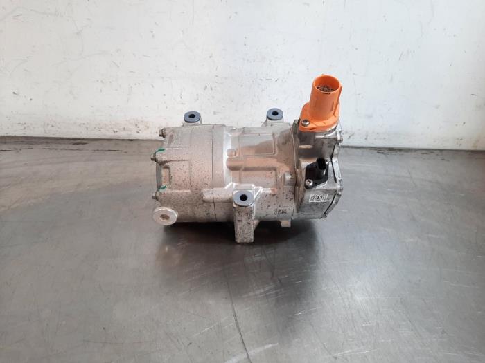 Usagé Pompe clim Peugeot 408 1.6 16V HYbrid 225 Prix € 532,40 Prix TTC proposé par Autohandel Didier