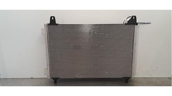 Usagé Condenseur de climatisation Opel Corsa F (UB/UH/UP) 1.2 Turbo 12V 100 Prix € 60,50 Prix TTC proposé par Autohandel Didier