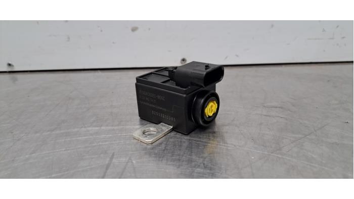 Begagnade Pyrofuse Mercedes CLA (118.3) 1.3 CLA-180 Turbo 16V Pris € 60,50 Inklusive moms erbjuds av Autohandel Didier
