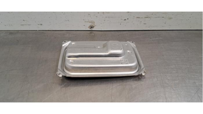 Usados Módulo de faros LED Mercedes GLB (247.6) 2.0 GLB-200d 4-Matic Precio € 133,10 IVA incluido ofrecido por Autohandel Didier