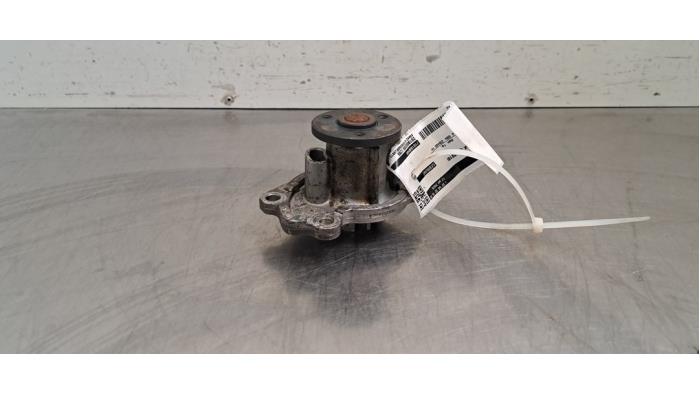 Usagé Pompe à eau Renault Megane IV Estate (RFBK) 1.2 Energy TCE 130 Prix € 30,25 Prix TTC proposé par Autohandel Didier
