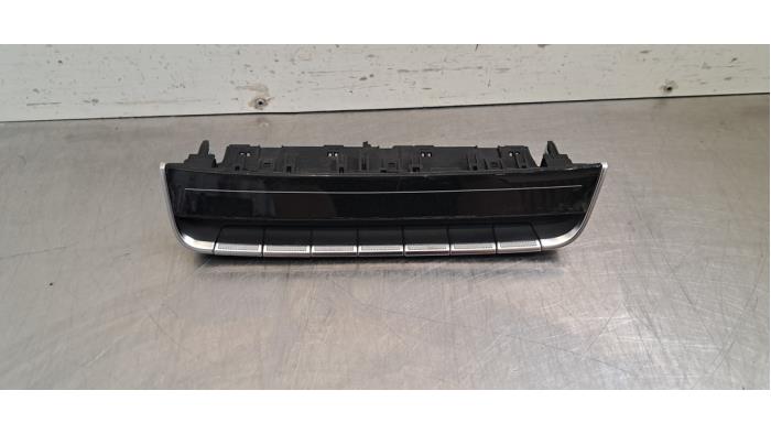 Begagnade Värmekontrollpanel MG HS/EHS I (AS23) 1.5 EHS T-GDI Hybrid Pris € 163,35 Inklusive moms erbjuds av Autohandel Didier