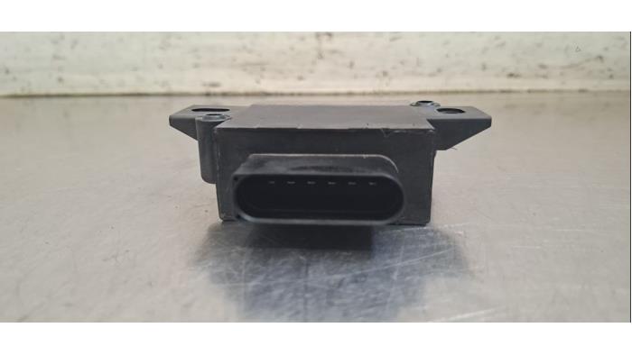 Usagé Module pompe carburant Porsche Macan (95B) 2.0 16V Turbo Prix € 48,40 Prix TTC proposé par Autohandel Didier