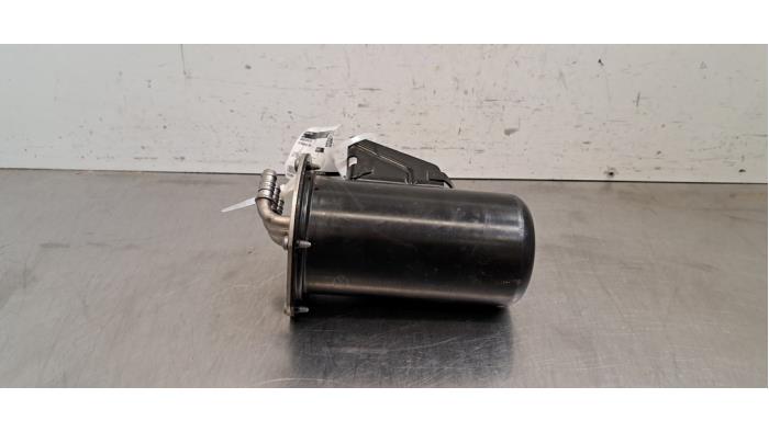 Begagnade Bränslefilter Volkswagen Tiguan (AD1) 2.0 TDI 16V BlueMotion Technology SCR Pris € 48,40 Inklusive moms erbjuds av Autohandel Didier