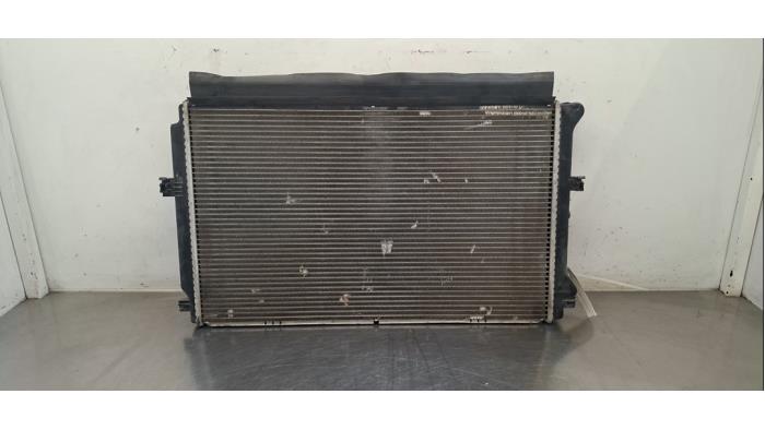 Usagé Radiateur Audi A3 Sportback (8YA) 1.5 35 TFSI 16V Mild Hybrid Prix € 60,50 Prix TTC proposé par Autohandel Didier