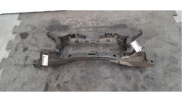 Usados Subchasis Hyundai i30 (PDEB5/PDEBB/PDEBD/PDEBE) 1.5 T-GDI 16V Hybrid 48V Precio € 133,10 IVA incluido ofrecido por Autohandel Didier