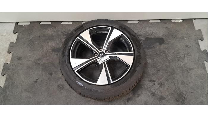 Begagnade Hjul + vinterdäck Polestar Polestar 4 Long Range Single Motor 100 kWh Pris € 266,20 Inklusive moms erbjuds av Autohandel Didier