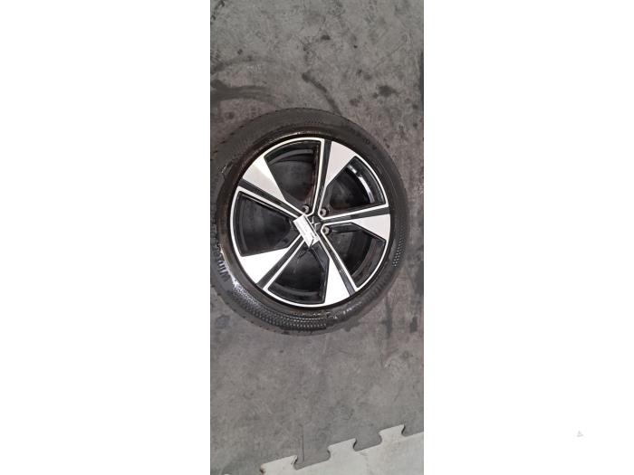 Begagnade Hjul + vinterdäck Polestar Polestar 4 Long Range Single Motor 100 kWh Pris € 266,20 Inklusive moms erbjuds av Autohandel Didier