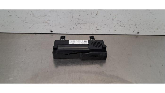 Begagnade Bluetooth-modul Citroen Jumpy 2.0 Blue HDI 120 Pris € 133,10 Inklusive moms erbjuds av Autohandel Didier