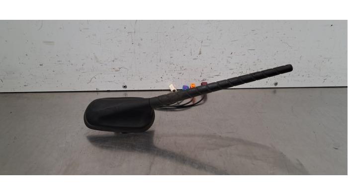 Używane Antena Citroen Jumpy 2.0 Blue HDI 120 Cena € 36,30 Z VAT oferowane przez Autohandel Didier