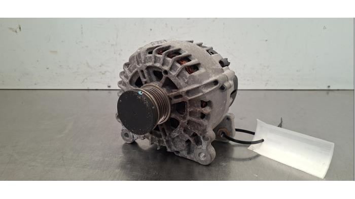 Begagnade Dynamo Seat Ibiza V (KJB) 1.0 MPI 12V Pris € 102,85 Inklusive moms erbjuds av Autohandel Didier