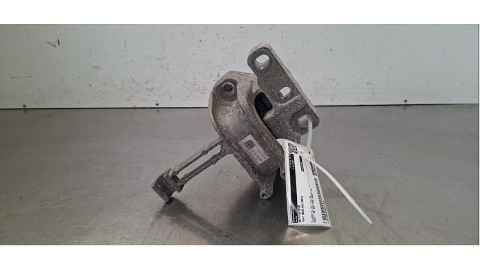 Usagé Support moteur Seat Ibiza V (KJB) 1.0 MPI 12V Prix € 42,35 Prix TTC proposé par Autohandel Didier