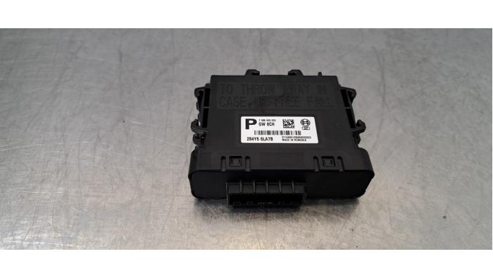 Używane Modul gateway Renault Clio V (RJAB) 1.5 Blue dCi 100 Cena € 60,50 Z VAT oferowane przez Autohandel Didier