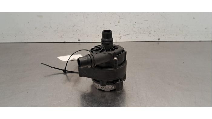 Begagnade Extra vattenpump Citroen C5 X (NC/ND) 1.6 Hybrid 225 Pris € 121,00 Inklusive moms erbjuds av Autohandel Didier