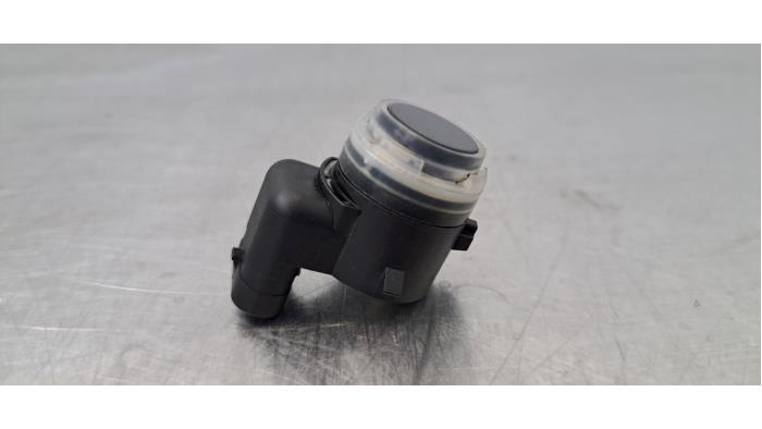 Usados Sensor PDC Renault Rafale (DHN) 1.2 E-Tech full hybrid 200 Precio € 24,20 IVA incluido ofrecido por Autohandel Didier